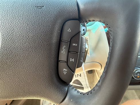 Used 2009 Cadillac DTS FWD image 16