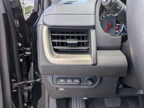 Certified 2024 GMC Terrain Denali w/ Denali Premium Package AWD/4WD image 17