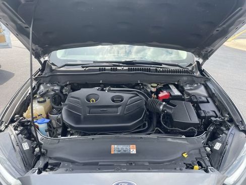 Used 2014 Ford Fusion SE w/ Equipment Group 202A FWD image 42