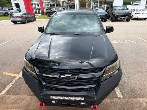 Used 2016 Chevrolet Colorado Z71 w/ Z71 Midnight Edition AWD/4WD image 3