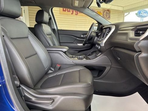 Used 2023 GMC Acadia SLT image 28