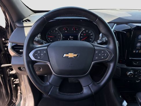 Used 2023 Chevrolet Traverse LT FWD image 10