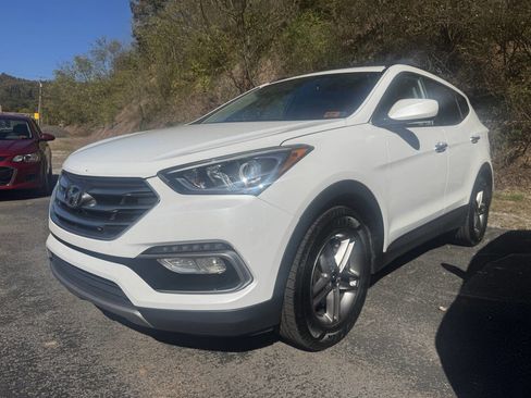 Used 2017 Hyundai Santa Fe Sport image 1