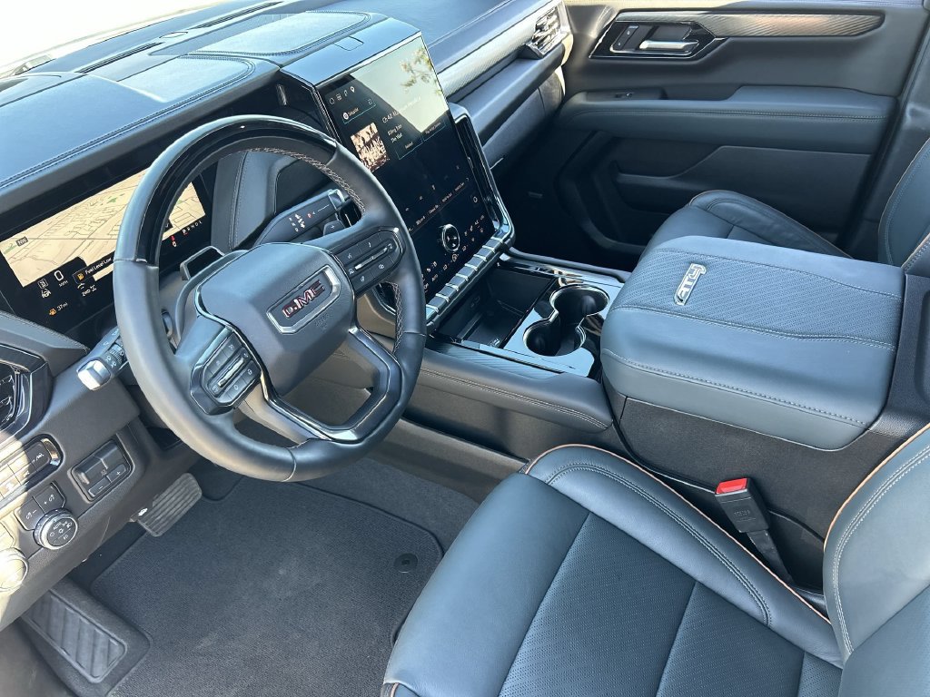 Used 2026 GMC Yukon XL AT4 w/ AT4 Premium Plus Package AWD/4WD image 10