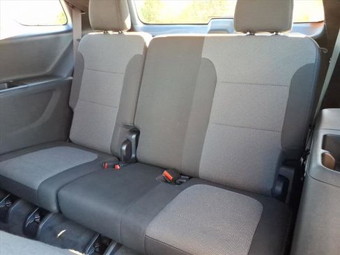 Certified 2023 Chevrolet Traverse LT image 22