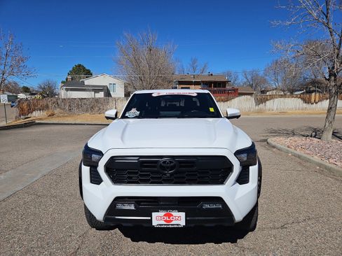 Used 2024 Toyota Tacoma TRD Off-Road w/ TRD Off Road Premium Package image 6