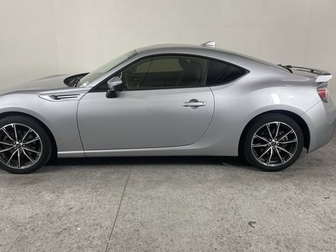 Used 2017 Subaru BRZ Limited w/ Popular Package #2 image 6