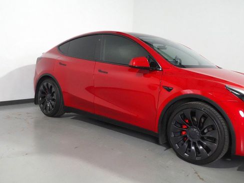 Used 2023 Tesla Model Y Performance image 47