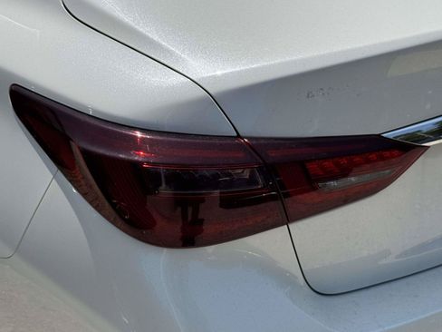 Used 2018 INFINITI Q50 Luxe RWD image 7