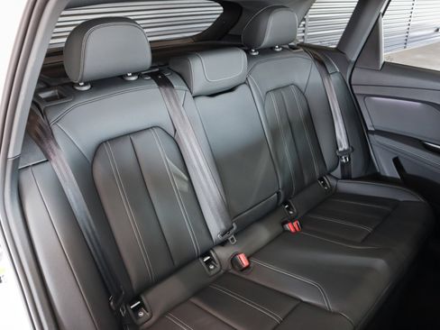 Certified 2024 Audi Q4 e-tron Premium Plus image 10