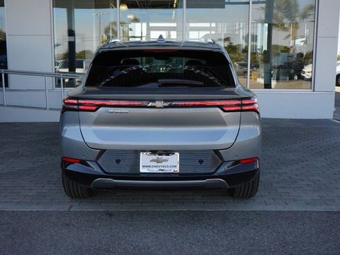 New 2025 Chevrolet Equinox EV LT FWD image 7