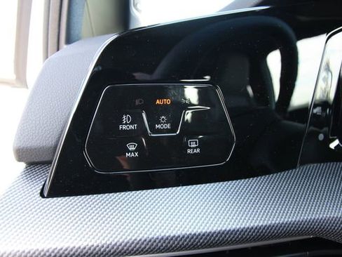 New 2026 Volkswagen GTI SE image 16