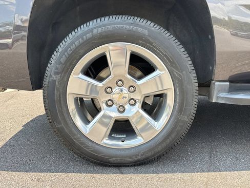 Used 2018 Chevrolet Tahoe LT RWD image 17