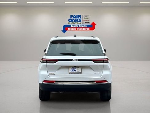 New 2025 Jeep Grand Cherokee Limited w/ Luxury Tech Group II image 9