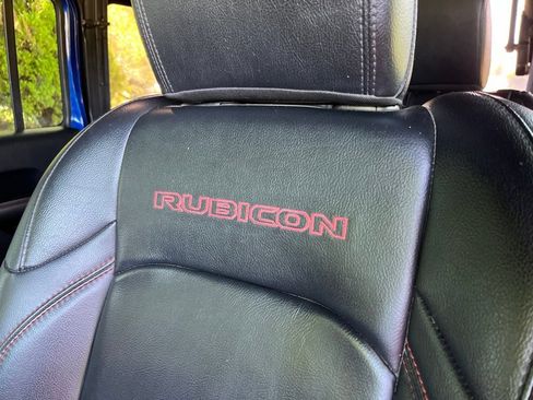 Used 2018 Jeep Wrangler Unlimited Rubicon AWD/4WD image 25