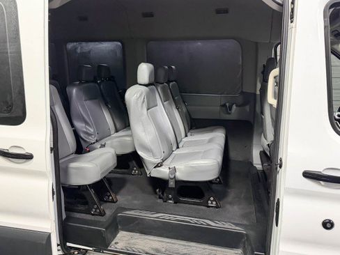 Used 2018 Ford Transit 350 XL image 10
