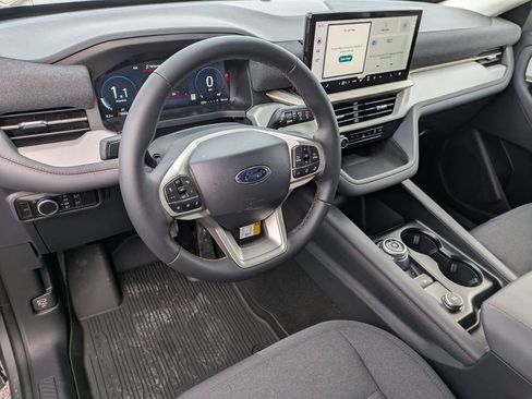 New 2026 Ford Explorer Active image 10