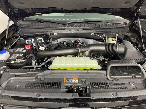 New 2026 Ford Expedition Platinum w/ Platinum Ultimate Package AWD/4WD image 9