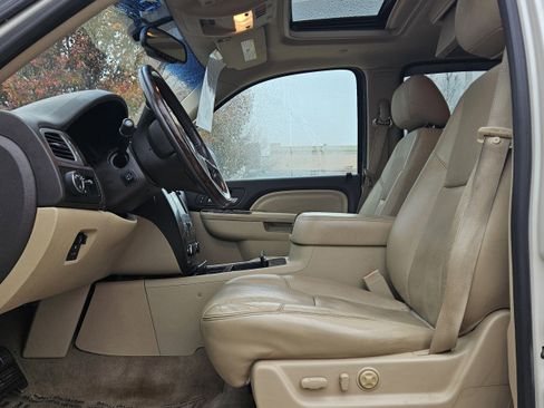 Used 2012 GMC Yukon Denali image 9