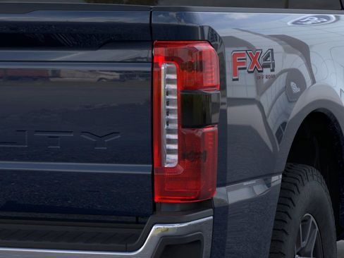 New 2025 Ford F250 Lariat w/ FX4 Off-Road Package image 21