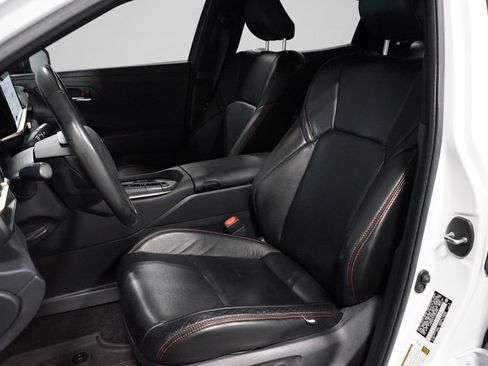 Used 2023 Toyota Crown AWD/4WD image 6