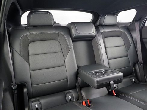 Used 2024 Chevrolet Blazer EV LT image 16