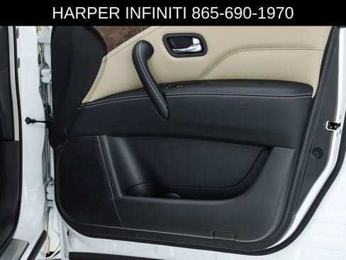 Used 2024 INFINITI QX80 Premium Select w/ Cargo Package image 75