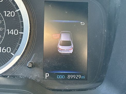 Used 2021 Toyota Corolla LE FWD image 22