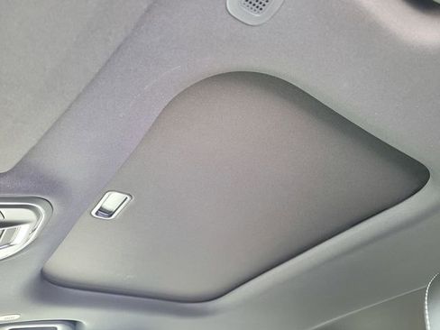 New 2025 Jeep Grand Cherokee L Altitude image 8