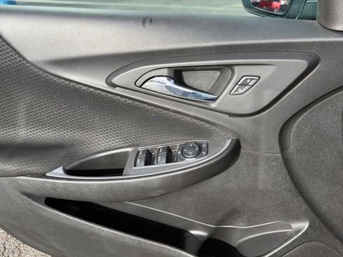 Used 2023 Chevrolet Malibu LT image 19