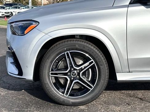 New 2026 Mercedes-Benz GLE 580 4MATIC image 7