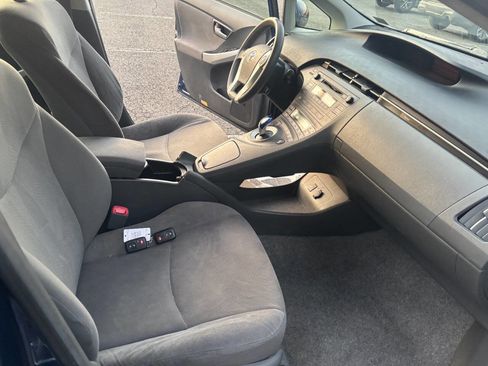 Used 2011 Toyota Prius Two image 23