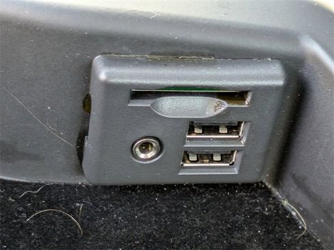 Used 2015 Chevrolet Corvette Stingray Coupe w/ 2LT Preferred Equipment Group image 21