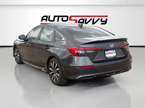 Used 2024 Honda Civic EX image 5