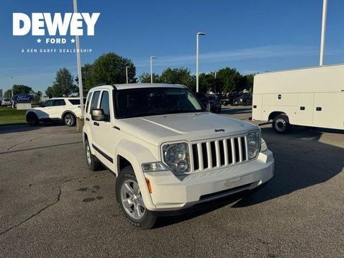 Used 2012 Jeep Liberty Sport w/ Popular Equipment Group AWD/4WD image 2