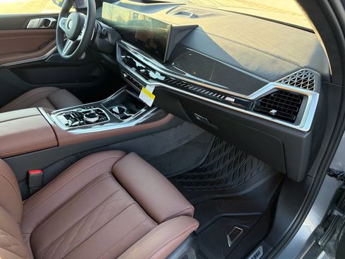 New 2026 BMW X7 M60i AWD/4WD image 15