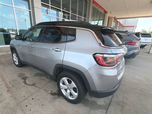 Used 2018 Jeep Compass Latitude w/ Popular Equipment Group AWD/4WD image 6