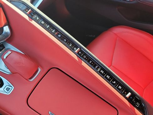Used 2020 Chevrolet Corvette Stingray Preferred Cpe w/ 2LT Preferred Equipment Group RWD image 31