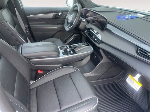 New 2025 Buick Enclave Sport Touring w/ Power Package image 15