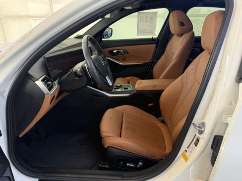 Used 2023 BMW 330i Sedan w/ Driving Assistance Package image 25