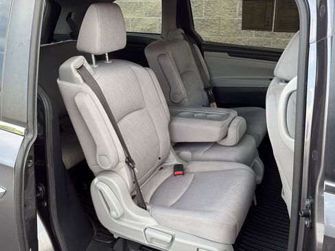 Used 2019 Honda Odyssey EX image 21