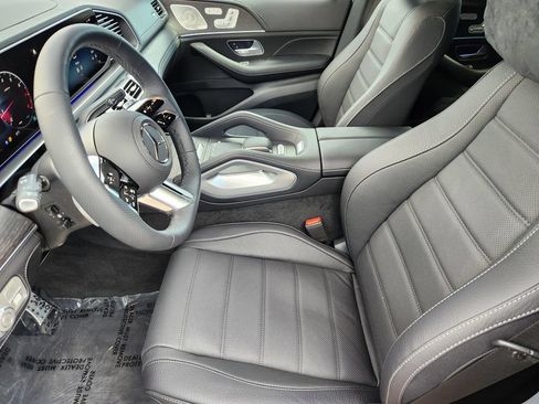 New 2026 Mercedes-Benz GLS 580 4MATIC image 12