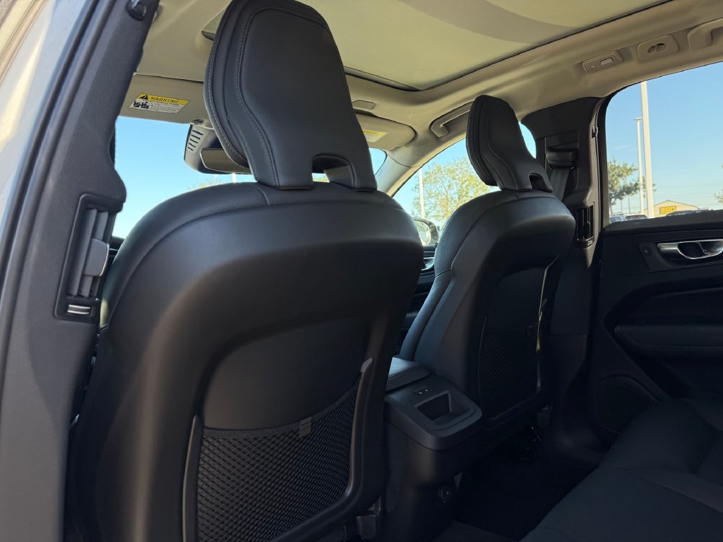 Used 2025 Volvo XC60 B5 Plus w/ Climate Package AWD/4WD image 19