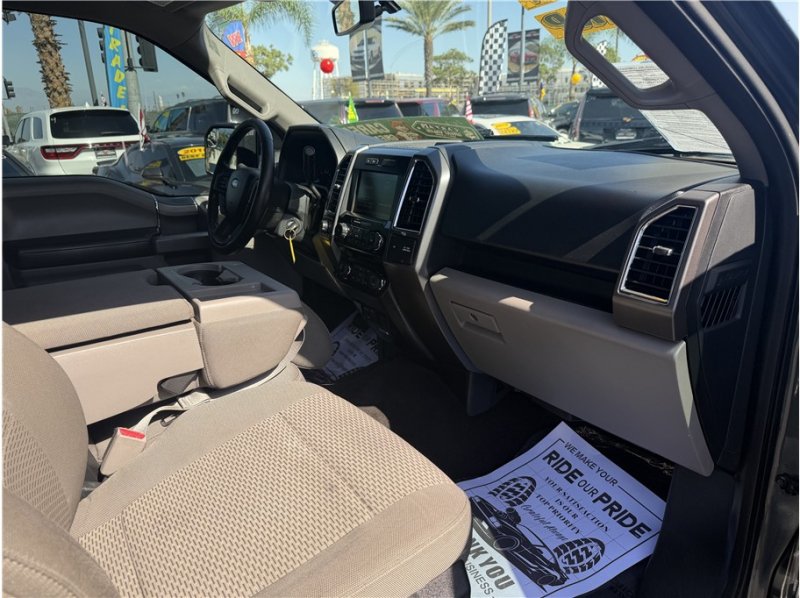 Used 2015 Ford F150 XLT w/ Equipment Group 302A Luxury AWD/4WD image 23