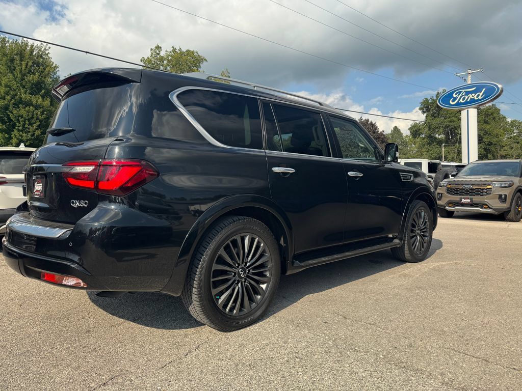 Used 2023 INFINITI QX80 Premium Select w/ Cargo Package AWD/4WD image 4