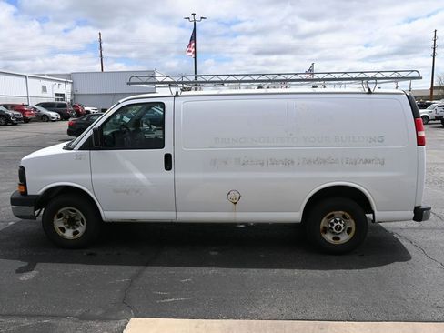 Used 2015 GMC Savana 3500 RWD image 8