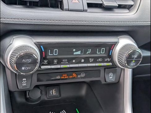 Used 2025 Toyota RAV4 XLE w/ Convenience Package FWD image 17