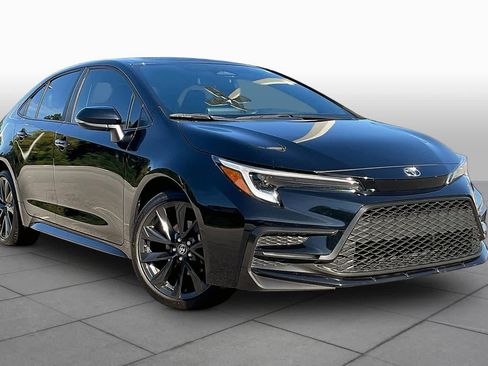 Used 2024 Toyota Corolla SE FWD image 3
