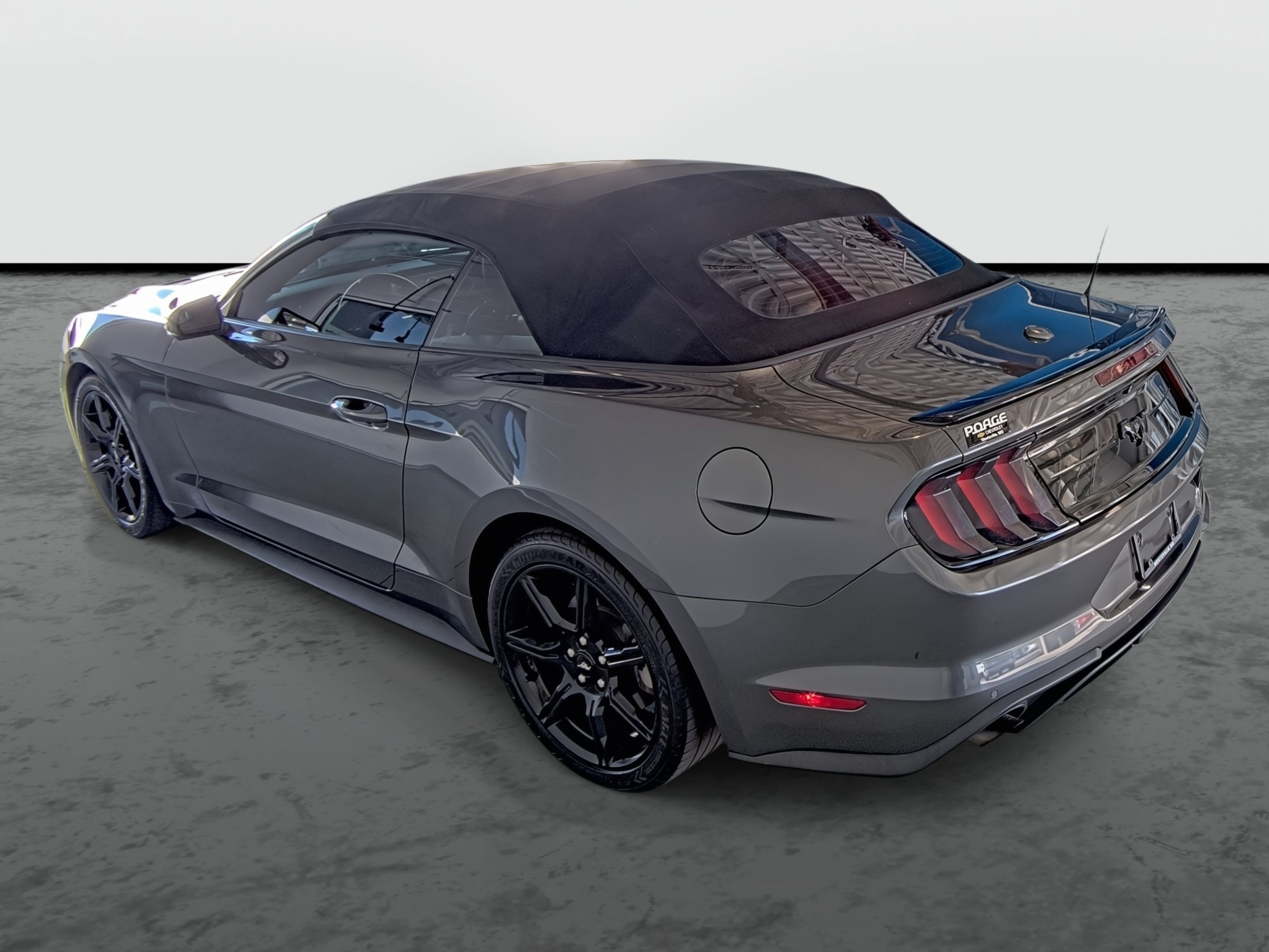 Used 2019 Ford Mustang Premium w/ Black Accent Package RWD image 2