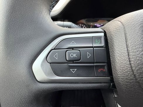 Used 2022 Jeep Compass Latitude image 22